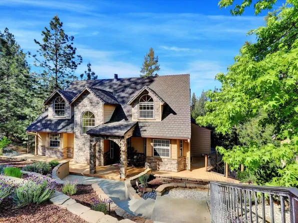 21388 Round Tuit Rd, Grass Valley, CA 95945