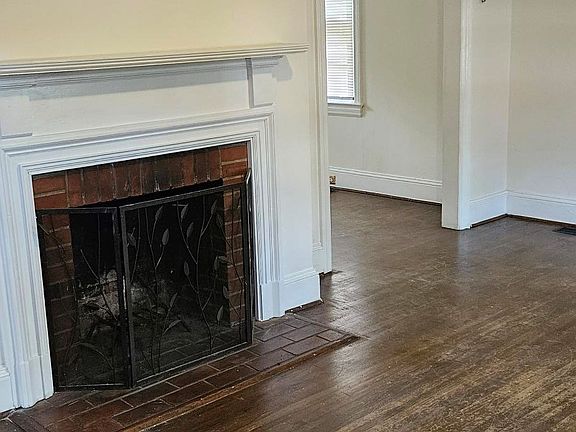 2nd image of 1010 W Haven Blvd