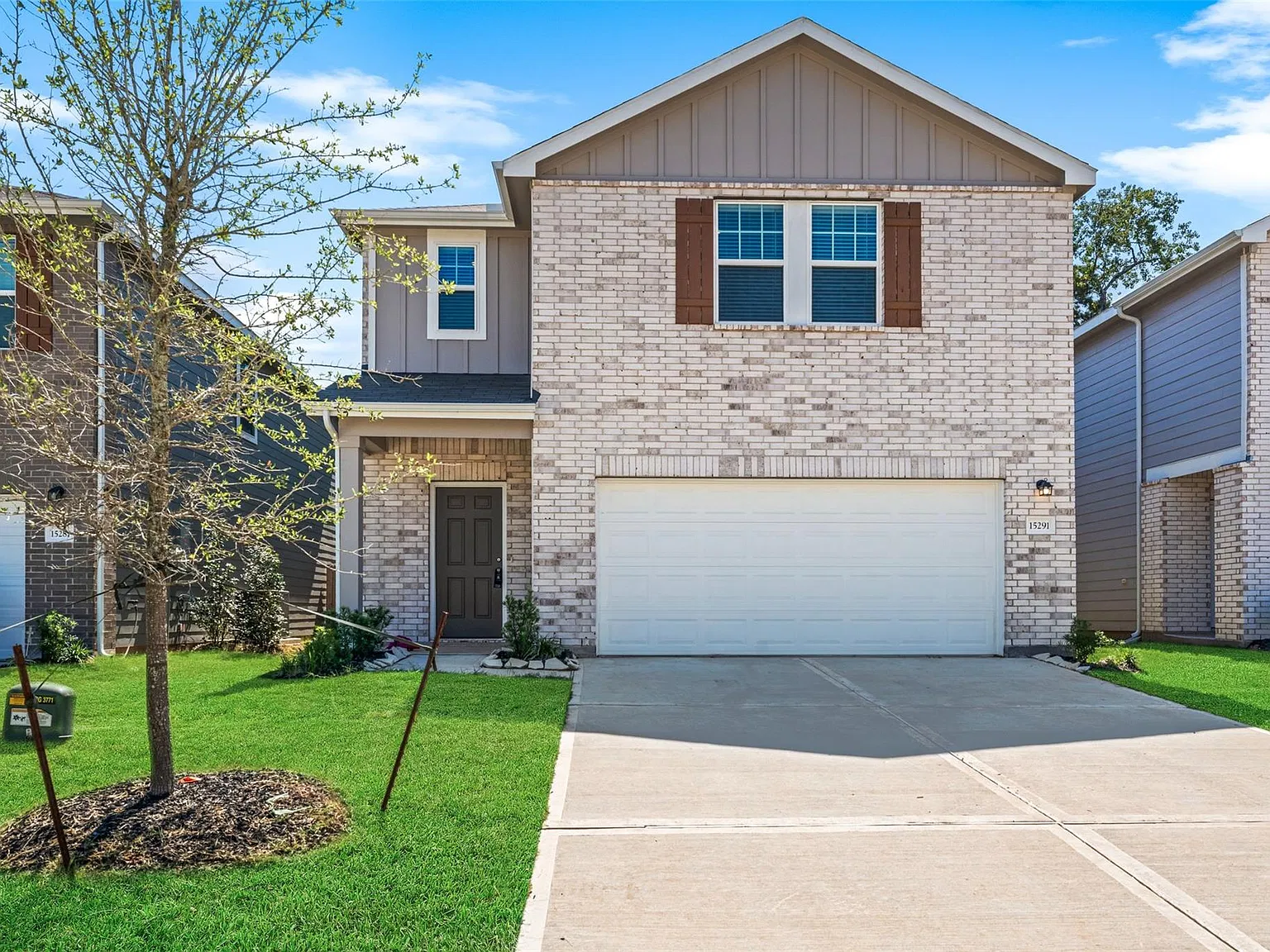 5 bed, 3.0 bath, 2609 sqft, $2,550 — Photo 1