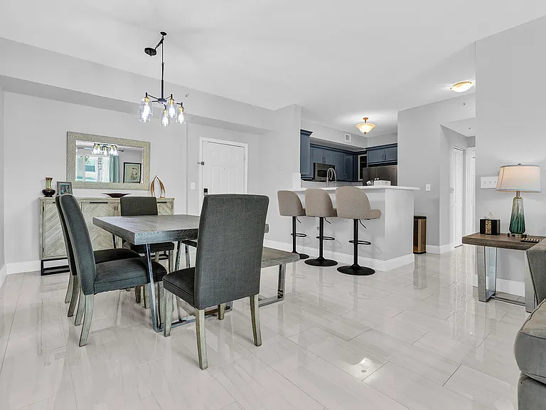 802 Windward Way #217 — Photo 4