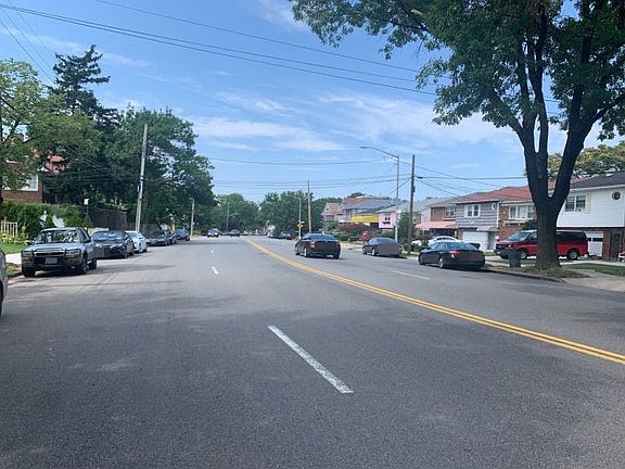 5th image of 10922 Ditmars Blvd