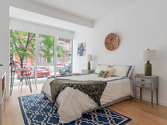 3rd image of 540 W 49th St APT 203N