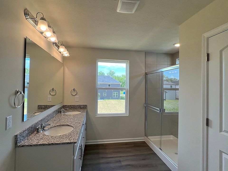 2nd image of 3237 Fawn Cir
