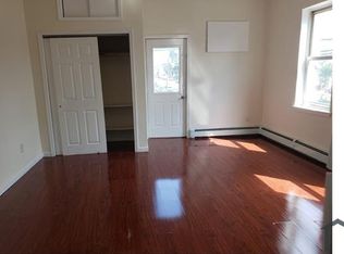 554 1st Ave APT 1, Elizabethport, NJ 07206