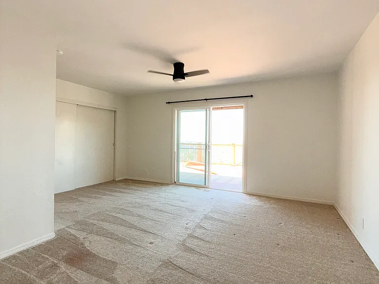 Secondary bedroom