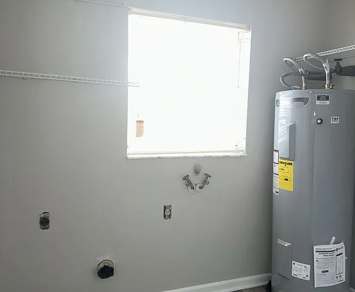 17608 Shadyside Cir — Photo 12
