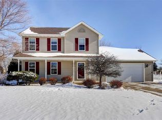 N9174 Cherry Meadow Dr, APPLETON, WI 54915