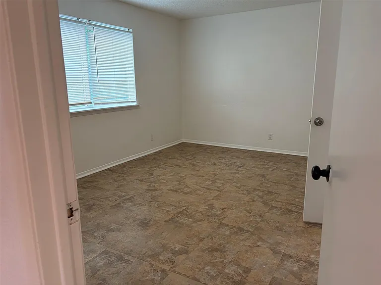 6800 Trendal Ln — Photo 10