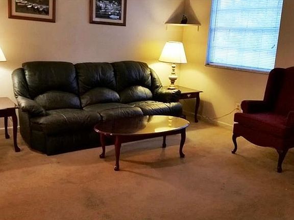 2nd image of 904 Picasso Ave