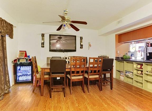 3rd image of 2740 Mount Laurel Dr