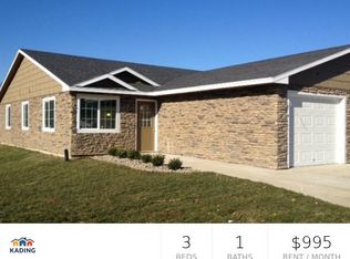 7478 Meadowlands Dr, Des Moines, IA 50320