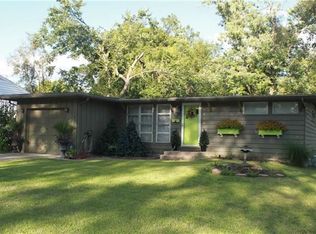 7429 Riggs Ln, Overland Park, KS 66204