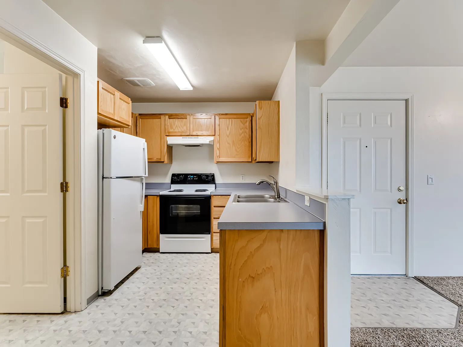 Kambria Village Apartments — Photo 1