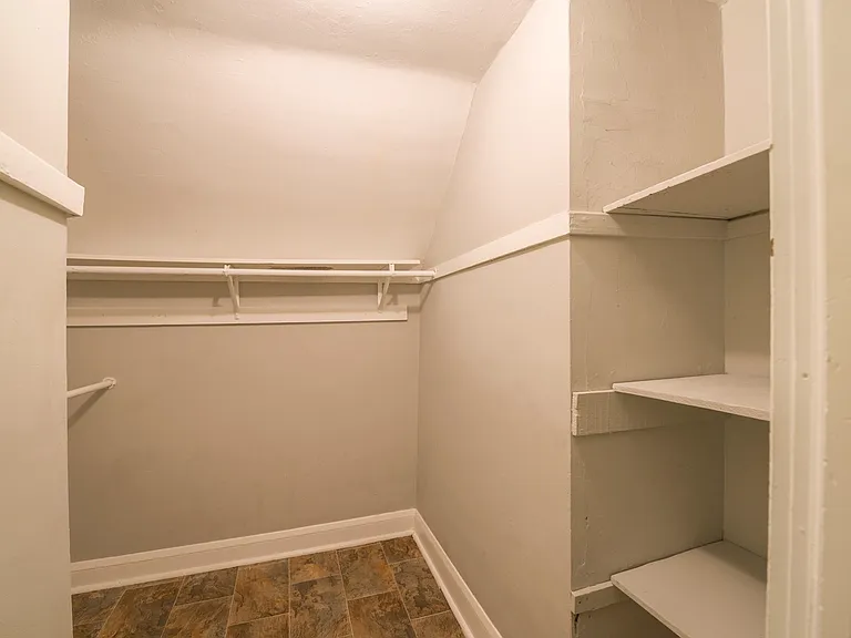 202 East 27th St — Photo 9