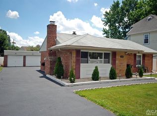 243 Old Post Rd, Edison, NJ 08817