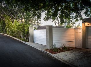 3861 Reklaw Dr, Studio City, CA 91604