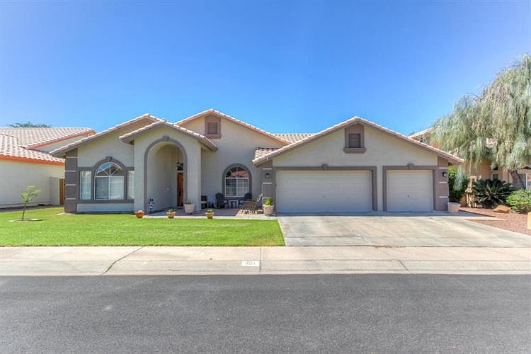 1st image of 831 W San Mateo Dr