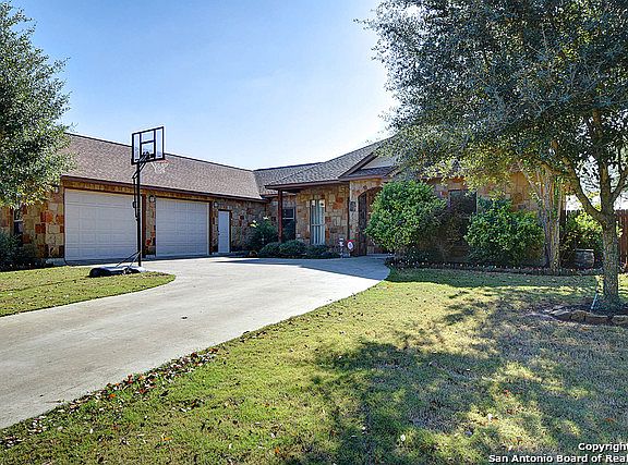 3rd image of 106 Sunnyland Dr