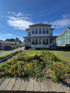 70-72 Westfield Rd, Holyoke, MA, 01040