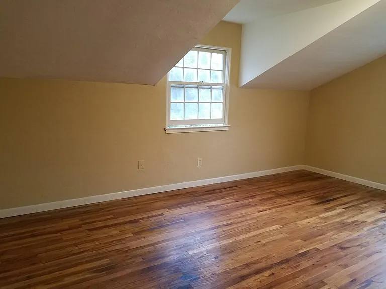678 Normal Ave — Photo 27