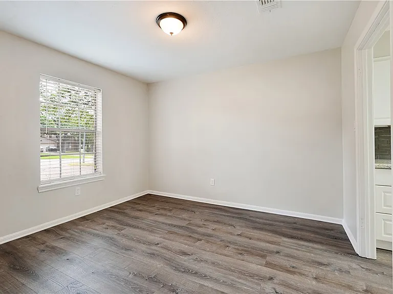 2003 Angelina Cir — Photo 11