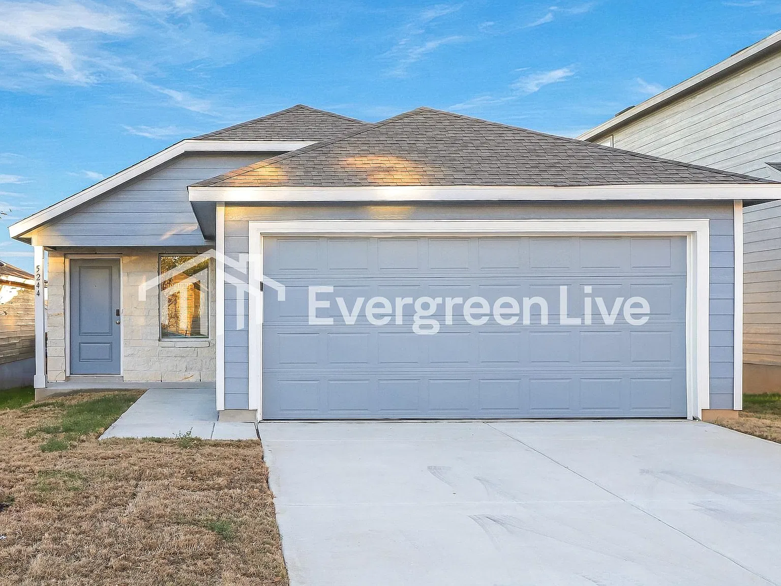 4 bed, 2.0 bath, 1575 sqft, $1,595 — Photo 1
