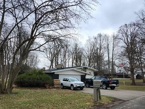 3rd image of 3853 Waverly Hills Rd