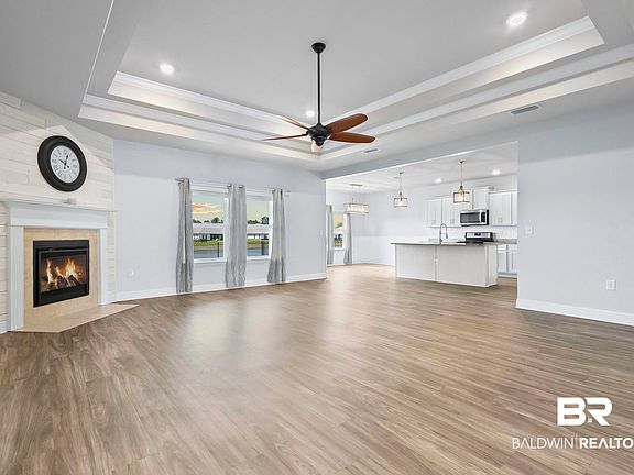 5th image of 400 Apollo Ave