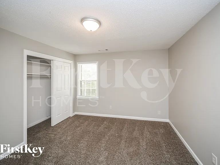 7006 Loddon Cv — Photo 10