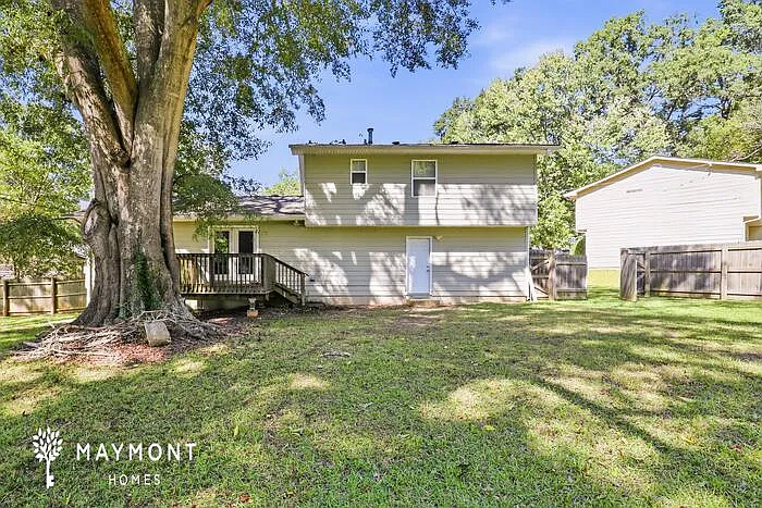3 bed, 2.0 bath, 1688 sqft, $1,925 — Photo 3