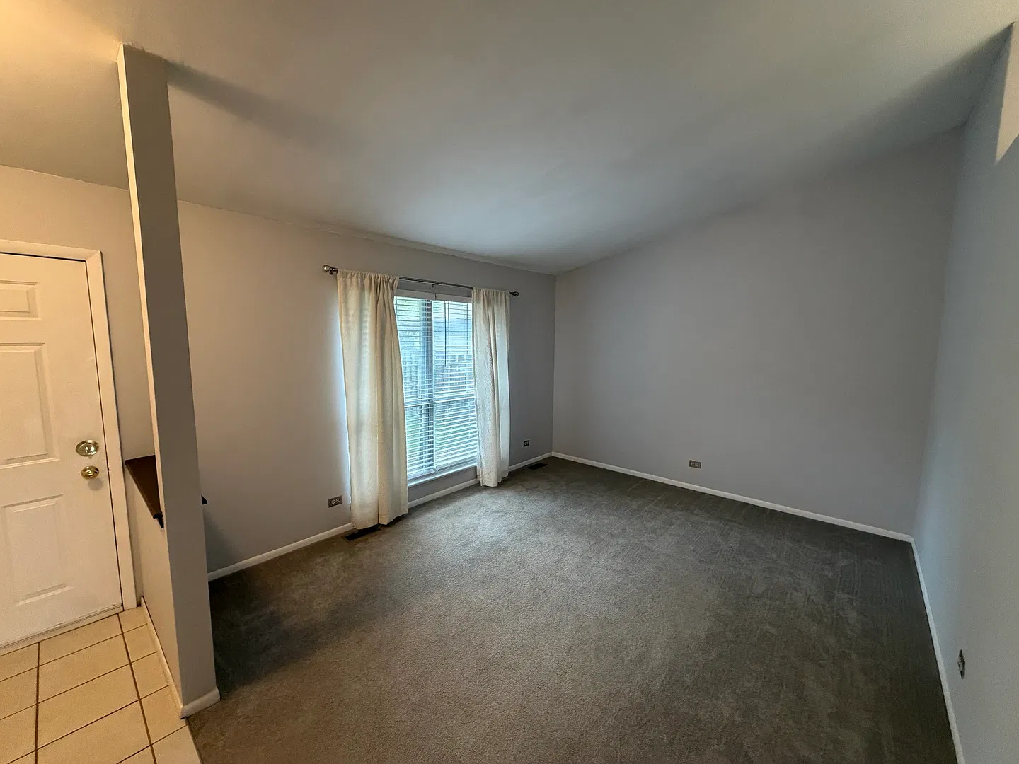 4 bed, 1950 sqft, $3,100 — Photo 4