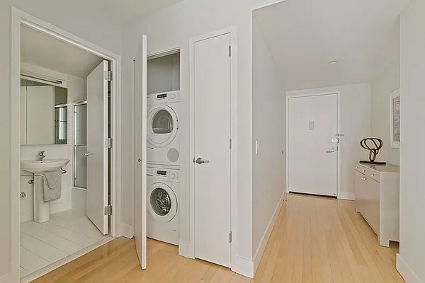 Rented by Compass | media 28