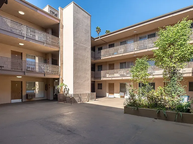 972 Menlo Ave #C6 — Photo 12