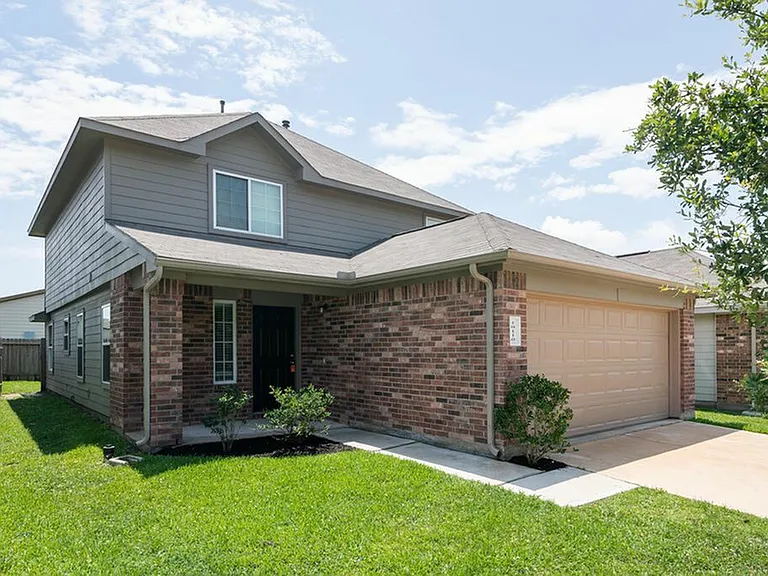10110 Piave Dr — Photo 3