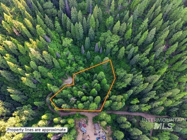 0 Cougar Dr, Cascade, ID 83611