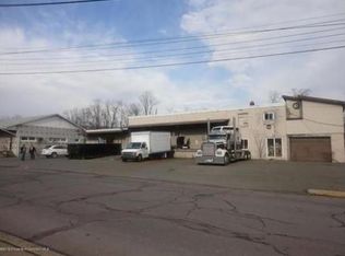 37 N Market St, Nanticoke, PA 18634