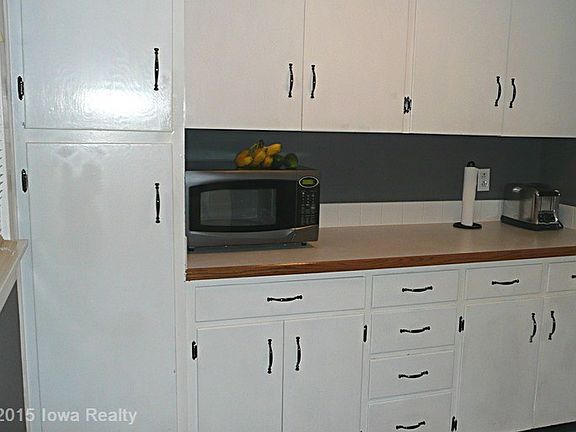 5th image of 605 W Main St
