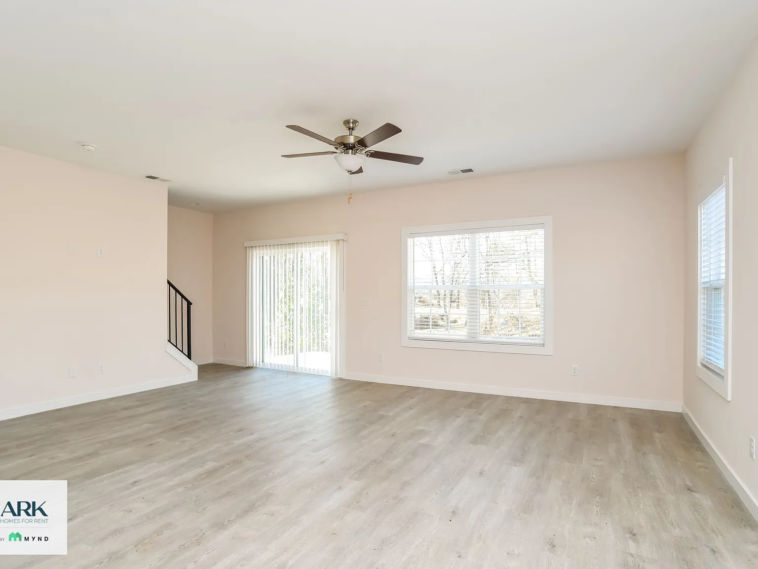 4 bed, 2.5 bath, 1738 sqft, $2,057 — Photo 3