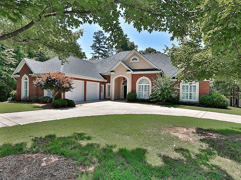 1st image of 145 Oconee Woods Trl