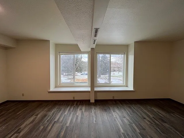 3951 Fairway Hills Dr — Photo 17
