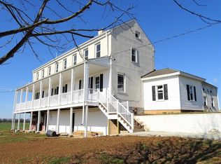 697 W Lexington Rd, Lititz, PA 17543