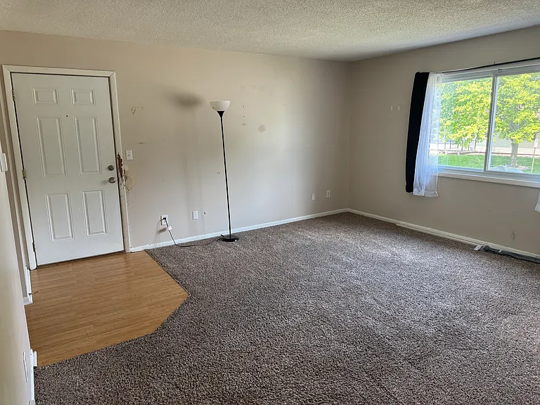 400 N 5th St #5 — Photo 3