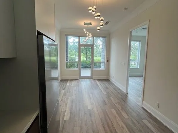 15 Water Walk Dr, Markham, ON