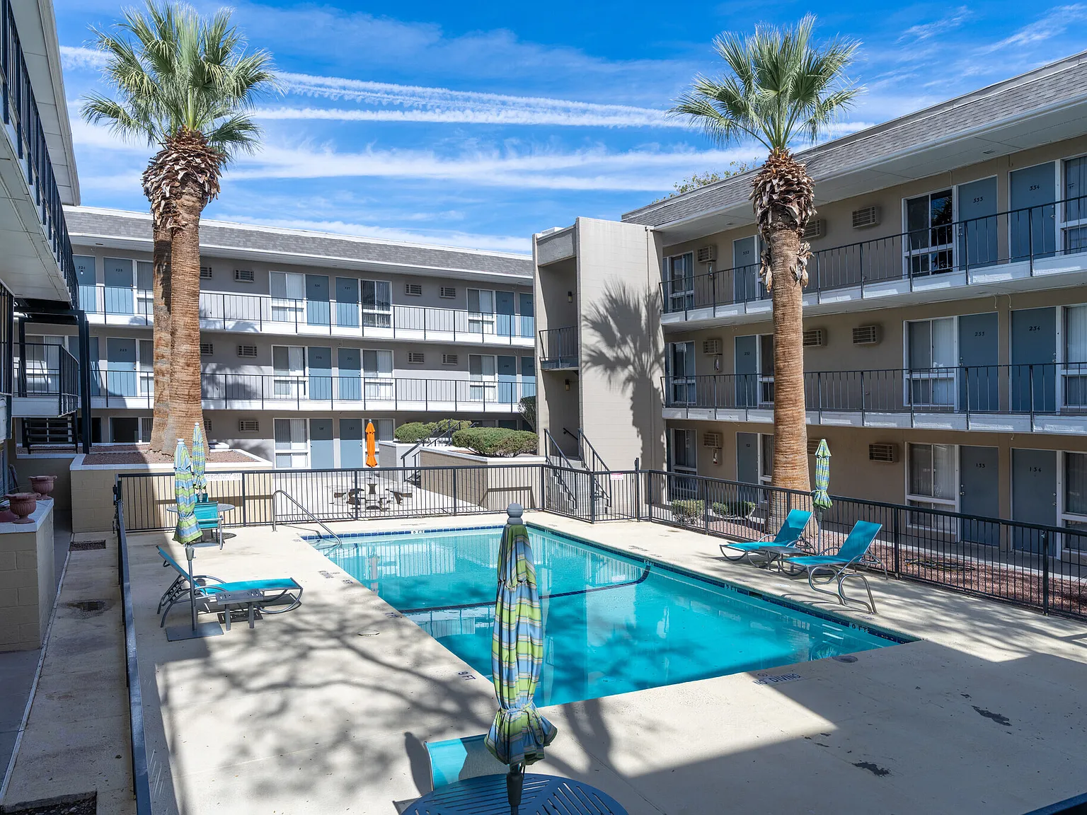 Vista Sol Apartments — Photo 2