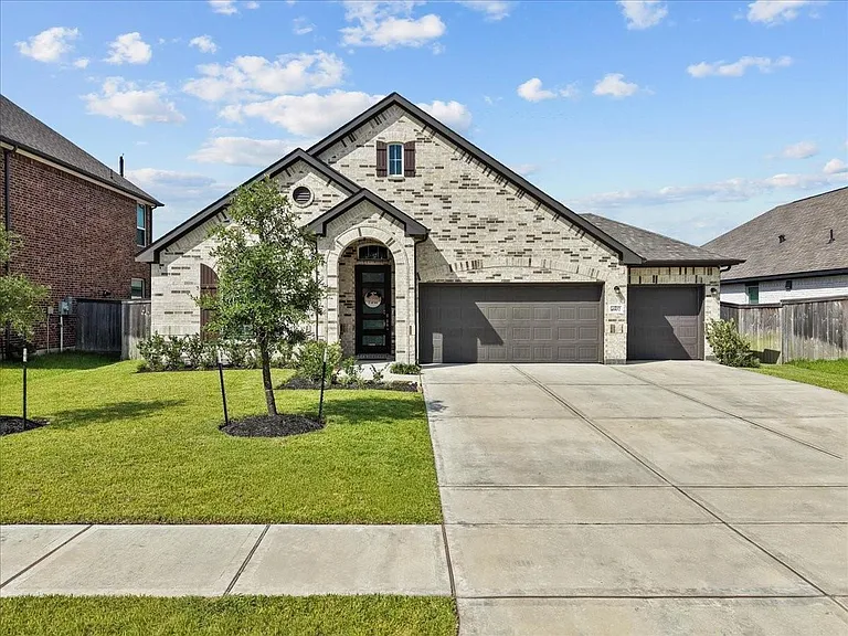4907 Autumn Hills Trl — Photo 2