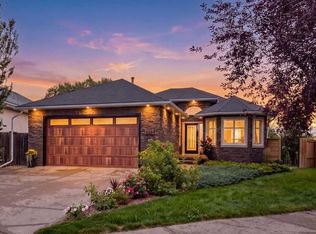 626 E Schubert Pl NW, Calgary, AB T3L 1X4
