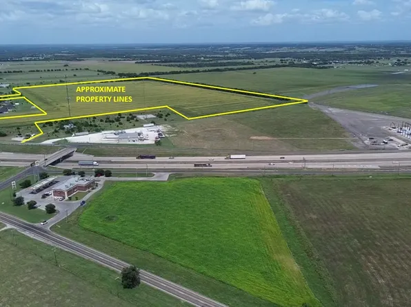 45 Hampel Rd, Palmer, TX 75152