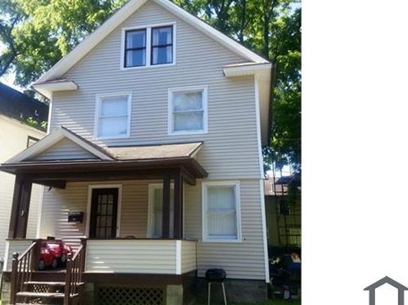 3 Coulton Pl