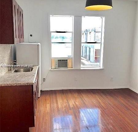 5th image of 642 Michigan Ave APT 23