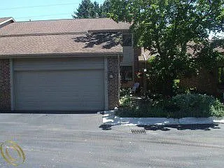6840 Northcrest Way E #1 photo 1